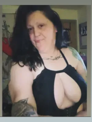 Message b4 cam2cam Mature Tattooed Fat Titted BBW Perverted Mother Slut