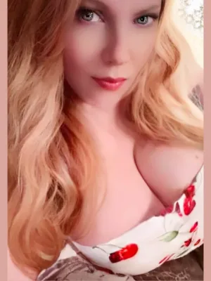 Kinky MILF Home Alone