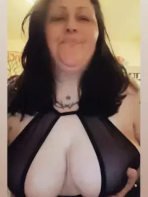 Message b4 cam2cam Mature Tattooed Fat Titted BBW Perverted Mother Slut