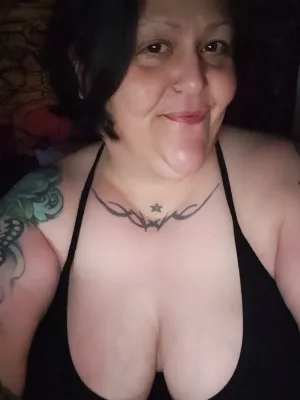 Message b4 cam2cam Mature Tattooed Fat Titted BBW Perverted Mother Slut