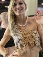 ALWAYS HORNY HOTWIFE HOME ALONE I DEMAND SATISFACTION