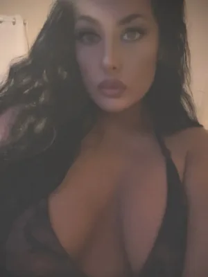 i want to be your dream girl 