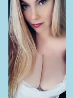 Sexy Blonde MILF A Sensual Mommy Experience For Good Boys
