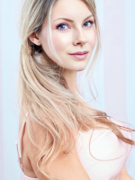 Voluptous Blonde I Sensual Confidante I Kinky GFE